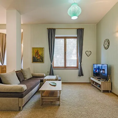 Apartment Vintage House 2